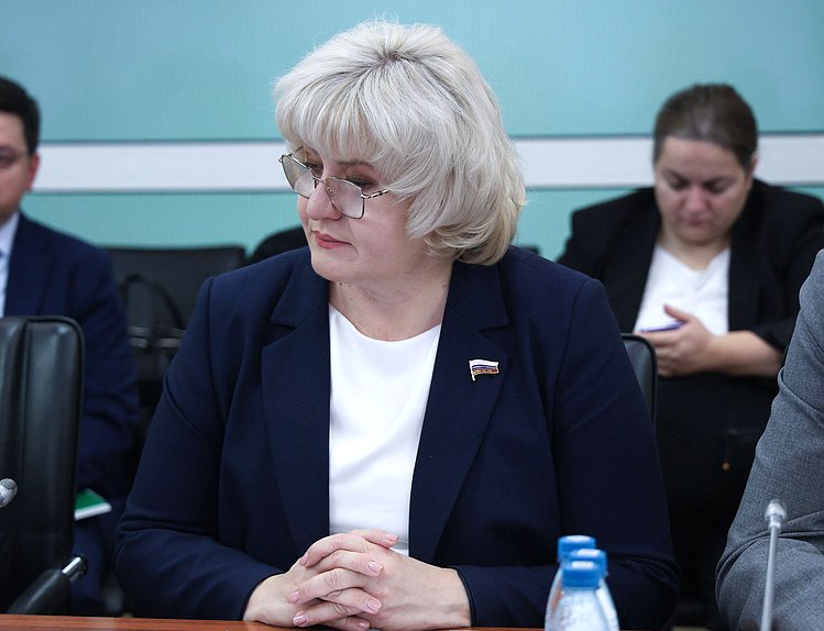 Заместитель Председателя Комиссии по Регламенту и обеспечению деятельности Государственной Думы Марина Секержитская