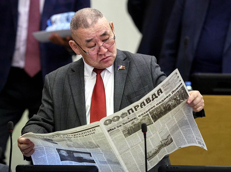 Член Комитета по транспорту и развитию транспортной инфраструктуры Петр Аммосов