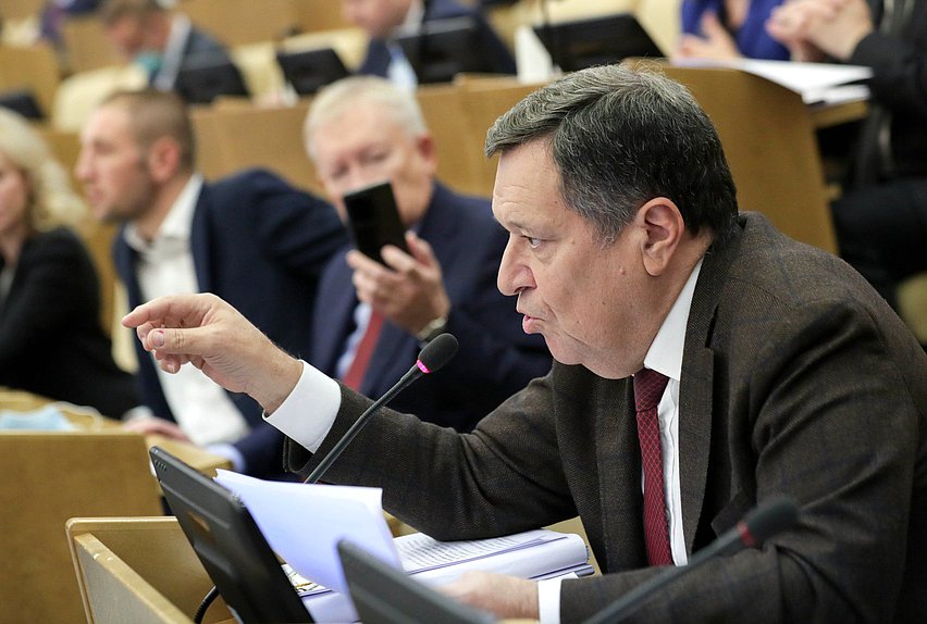 Председатель Комитета по бюджету и налогам Андрей Макаров