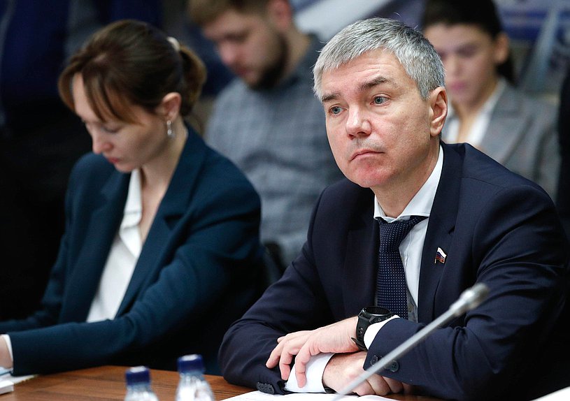 Член Комитета по физической культуре и спорту Евгений Ревенко