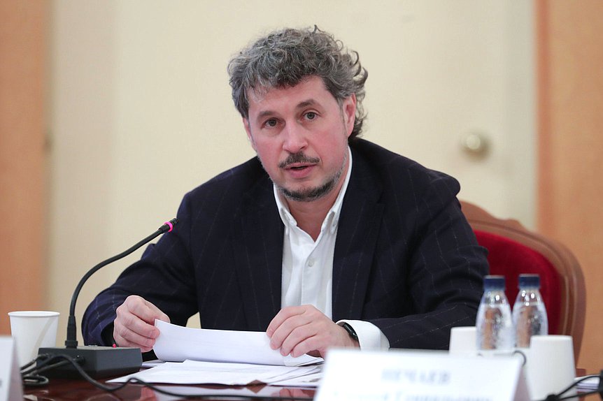 Правозащитник Александр Хуруджи