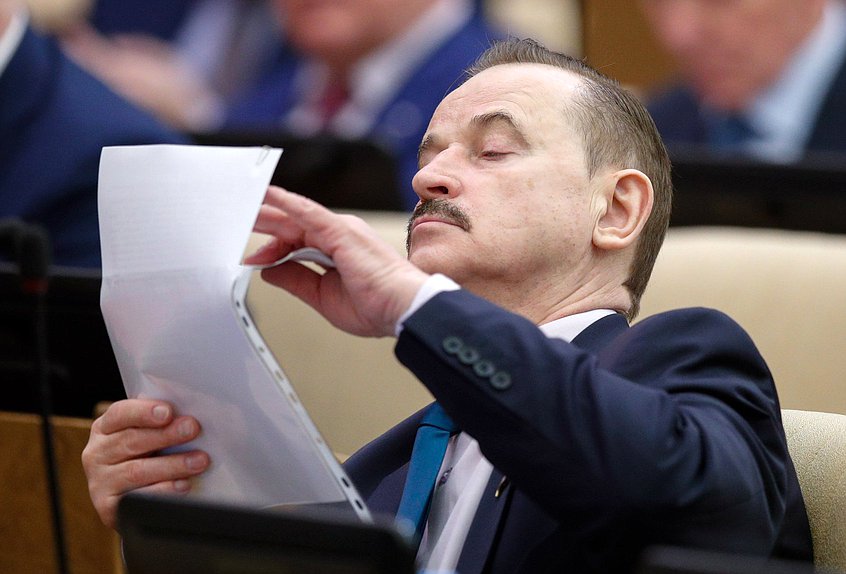 Член Комитета по транспорту и строительству Сергей Веремеенко