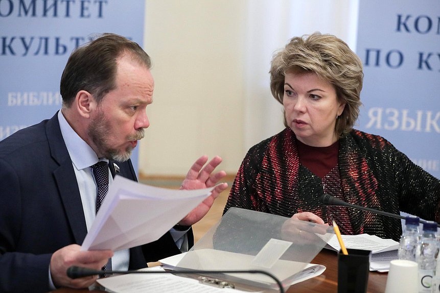 Председатель Комитета по культуре Елена Ямпольская и Первый заместитель Председателя Комитета Александр Шолохов