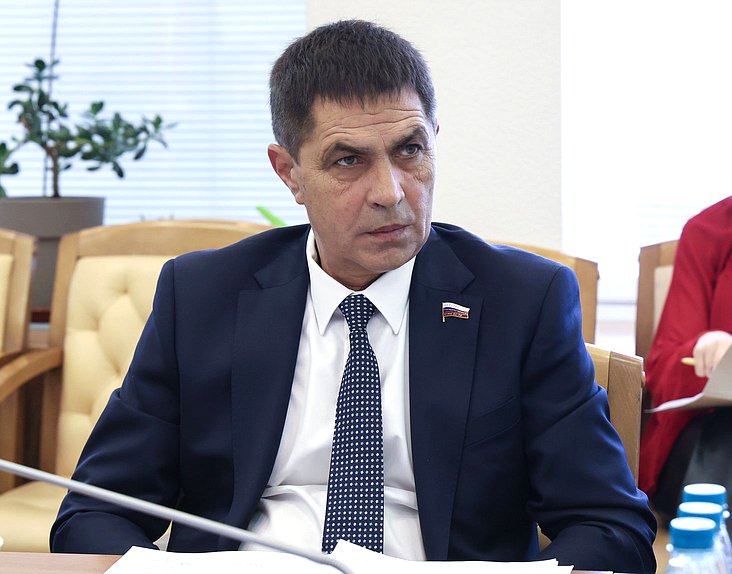 Член Комитета по малому и среднему предпринимательству Михаил Богатов
