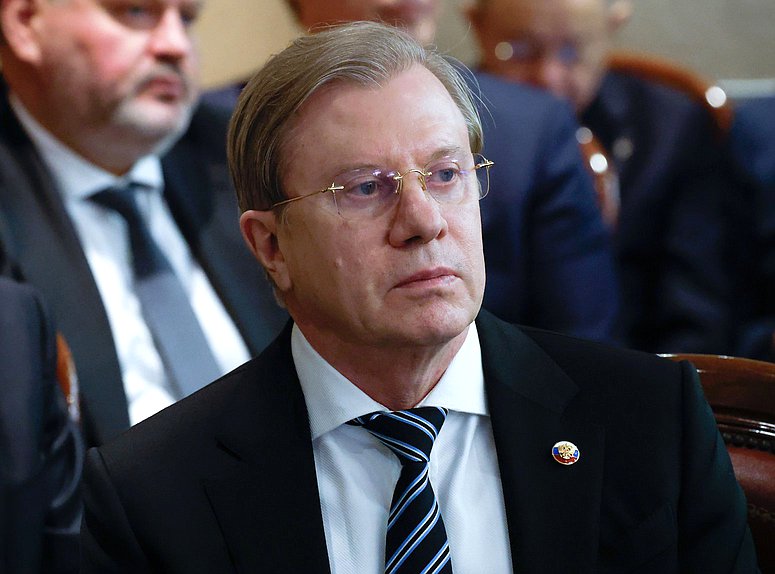 Заместитель Председателя Правительства РФ Виталий Савельев