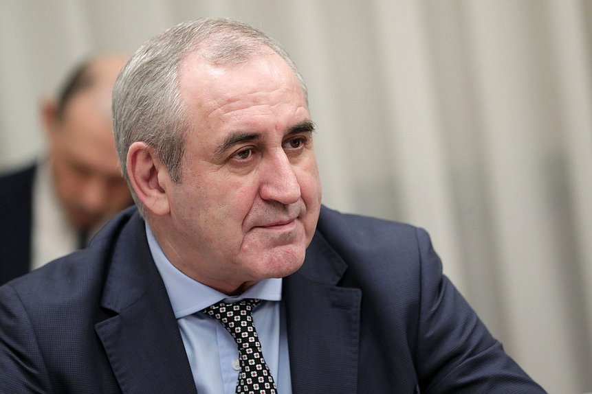 Заместитель Председателя Государственной Думы Сергей Неверов