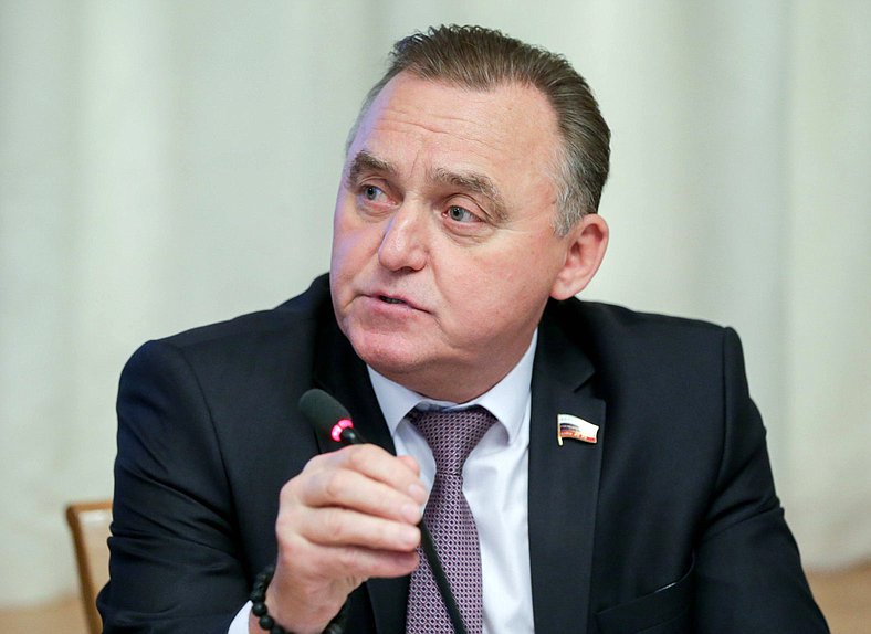 Член Комитета по финансовому рынку Евгений Шулепов