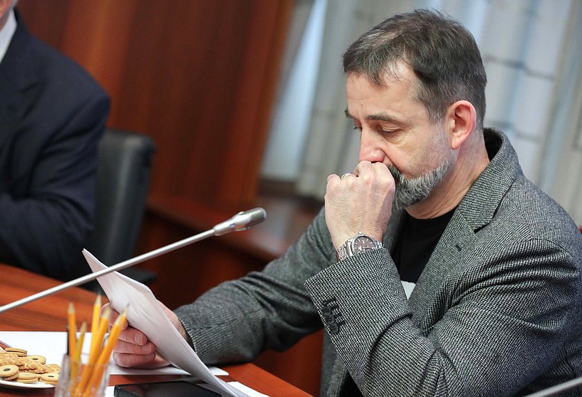 Первый заместитель Председателя Комитета по культуре Дмитрий Певцов