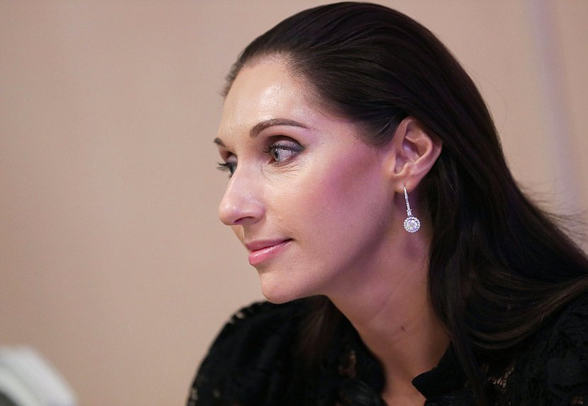 Член Комитета по международным делам Роза Чемерис