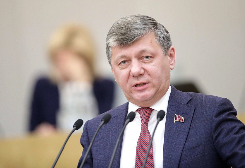 Первый заместитель Председателя Комитета по международным делам Дмитрий Новиков