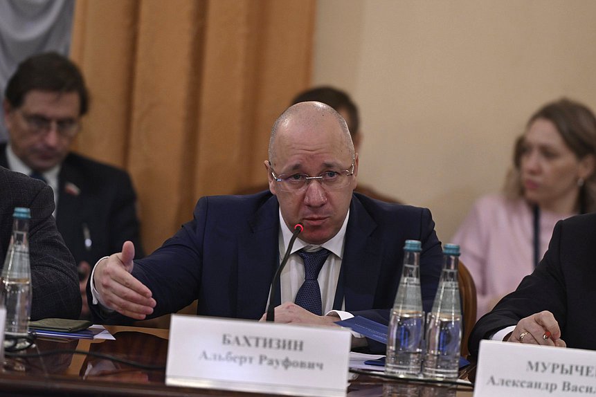 Член-корреспондент РАН, директор ЦЭМИ РАН Альберт Бахтизин. Сессия «Денежно-кредитиная политика»