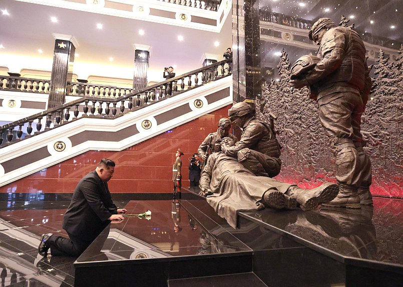 Председатель Государственных дел Корейской Народно-Демократической Республики Ким Чен Ын. Церемония открытия Мемориального комплекса и Музея боевых подвигов героев зарубежной военной операции