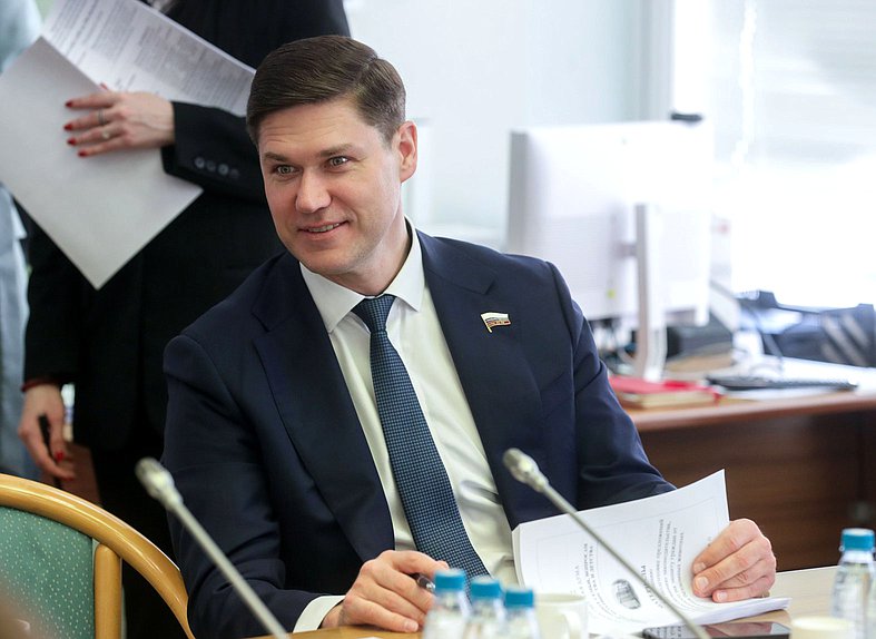 Заместитель Председателя Комитета по экономической политике Сергей Алтухов