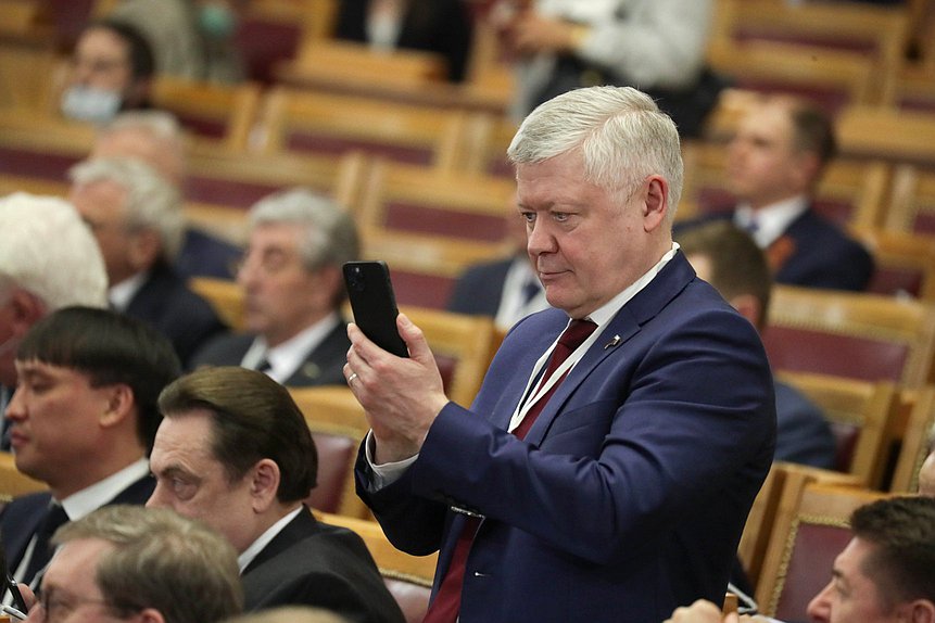 Председатель Комитета по безопасности и противодействию коррупции Василий Пискарев