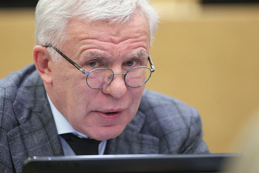 Первый заместитель Председателя Комитета по экологии, природным ресурсам и охране окружающей среды Вячеслав Фетисов