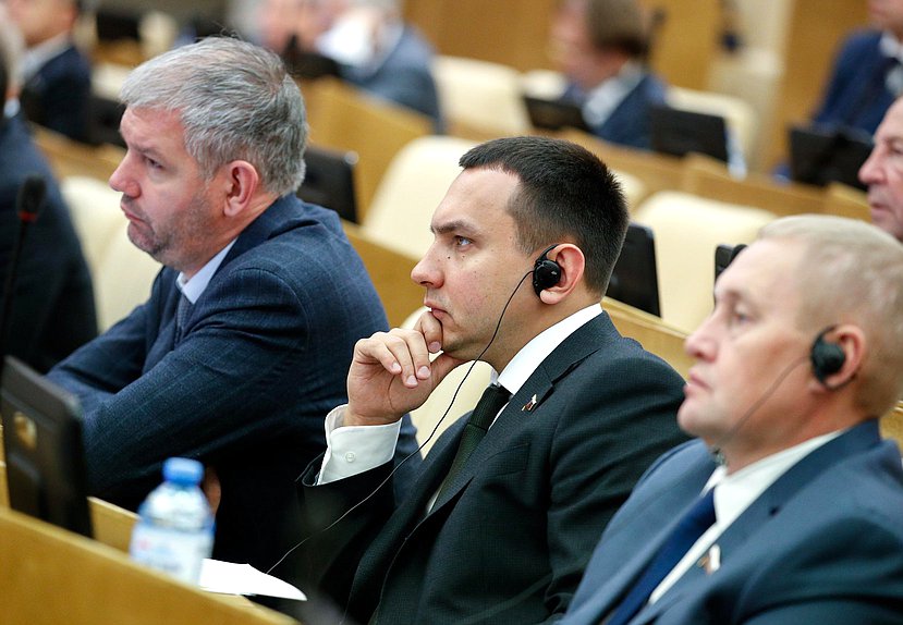 Член Комитета по экологии, природным ресурсам и охране окружающей среды Максим Иванов