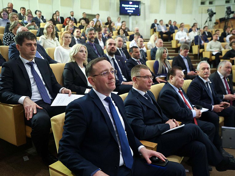 расширенное заседание Комитета по развитию Дальнего Востока и Арктики на тему «Об актуальных вопросах социально-экономического и инфраструктурного развития Арктической зоны Российской Федерации»