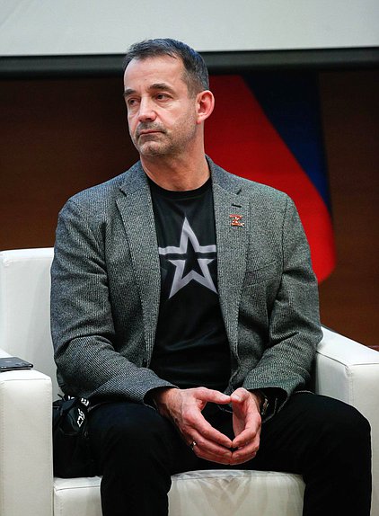 Первый заместитель Председателя Комитета по культуре Дмитрий Певцов