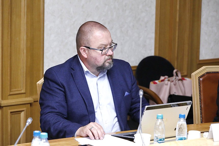 Заседание рабочей группы Комитета по охране здоровья по вопросам сохранения и сбережения репродуктивного здоровья