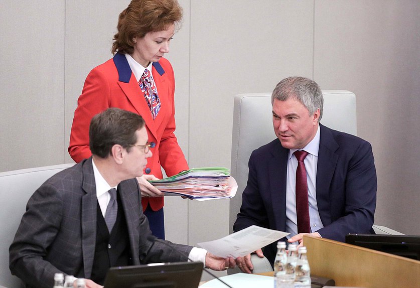 Председатель Государственной Думы Вячеслав Володин и Первый заместитель Председателя Государственной Думы Александр Жуков