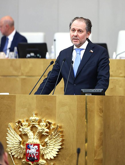 Председатель Комитета по охране здоровья Владимир Сысоев