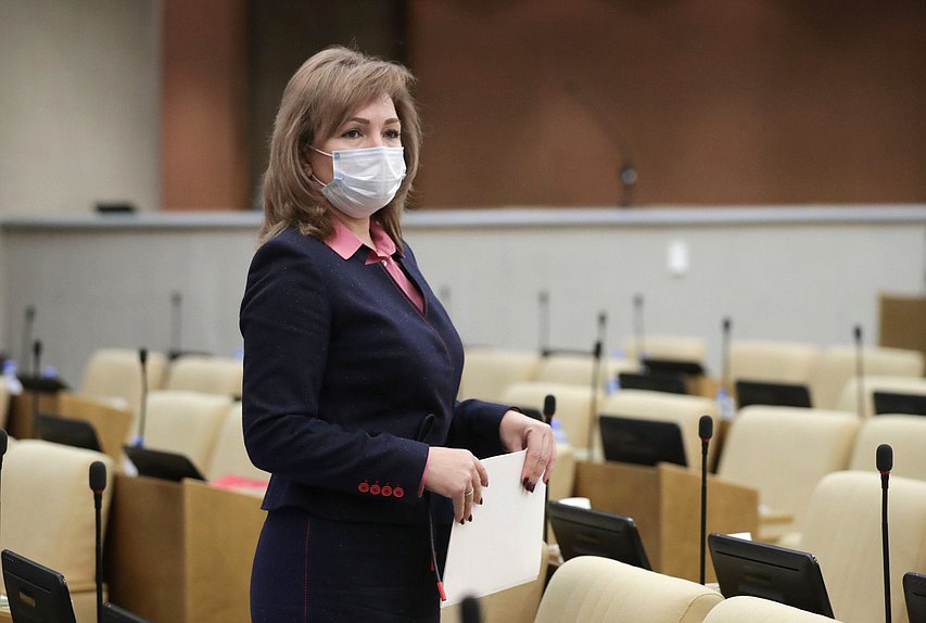 Член Комитета по просвещению Лариса Тутова