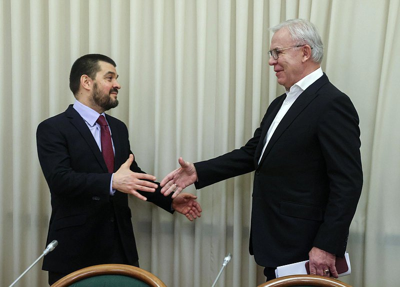 Аудитор Счетной палаты РФ Сергей Мамедов и Первый заместитель Председателя Комитета по экологии, природным ресурсам и охране окружающей среды Вячеслав Фетисов