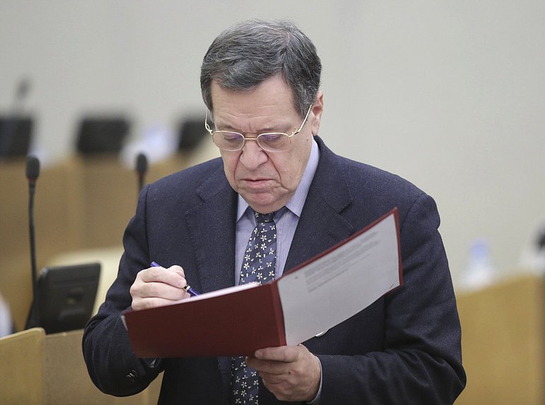Председатель Комитета по бюджету и налогам Андрей Макаров