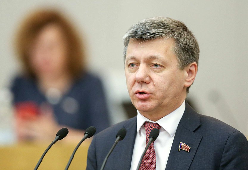 Первый заместитель Председателя Комитета по международным делам Дмитрий Новиков