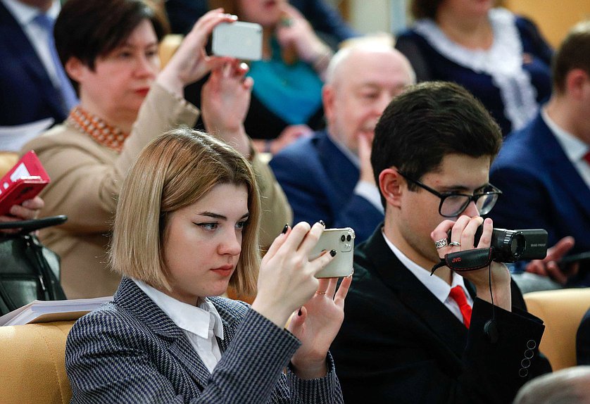 Парламентские слушания на тему «Правовое обеспечение продовольственной независимости России»