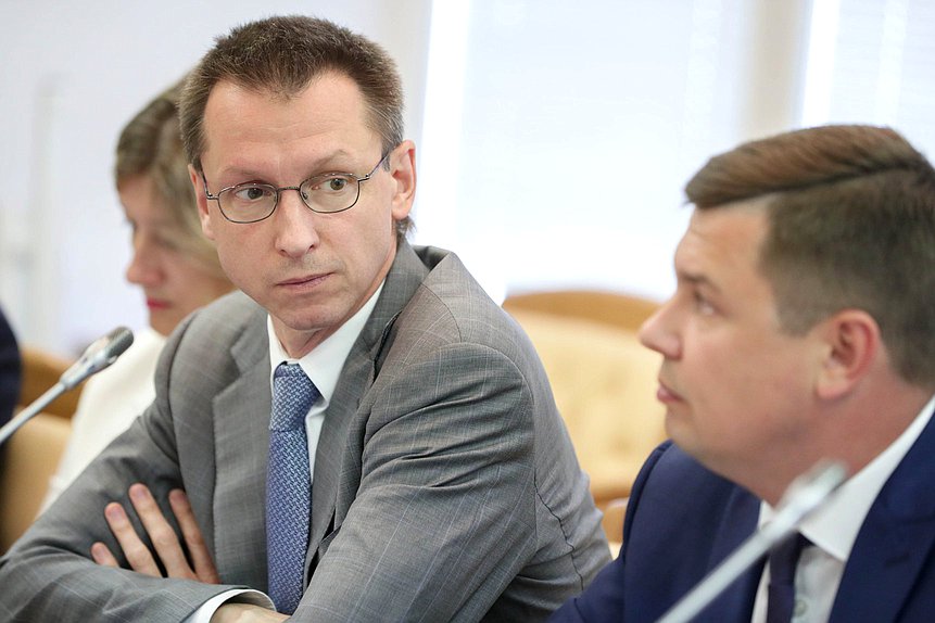 Заместитель руководителя Федеральной антимонопольной службы Петр Иванов