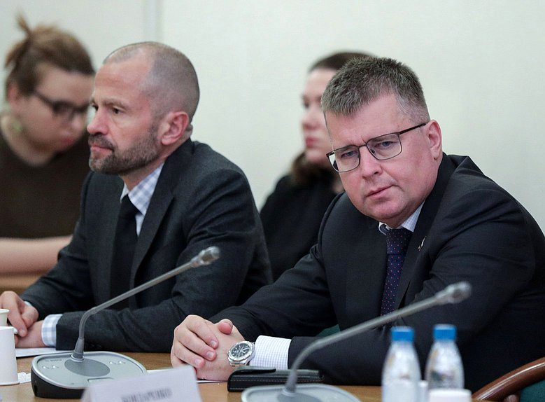 Член Комитета по строительству и ЖКХ Дмитрий Аверов