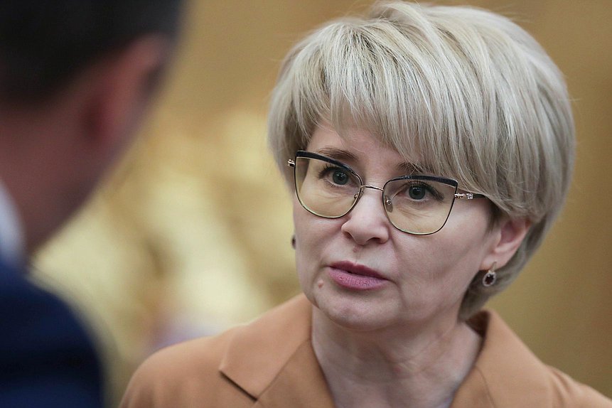 Член Комитета по просвещению Эльвира Аиткулова