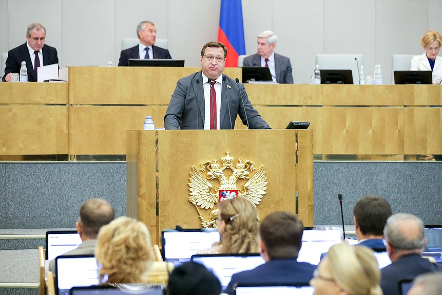 Член Комитета по бюджету и налогам Дмитрий Юрков
