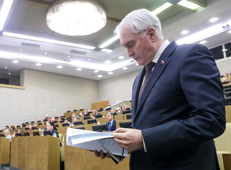 Председатель Комитета по обороне Андрей Картаполов