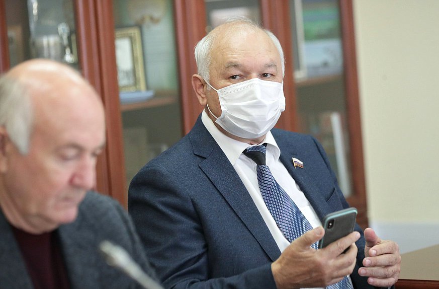 Член Комитета по делам национальностей Ильдар Гильмутдинов