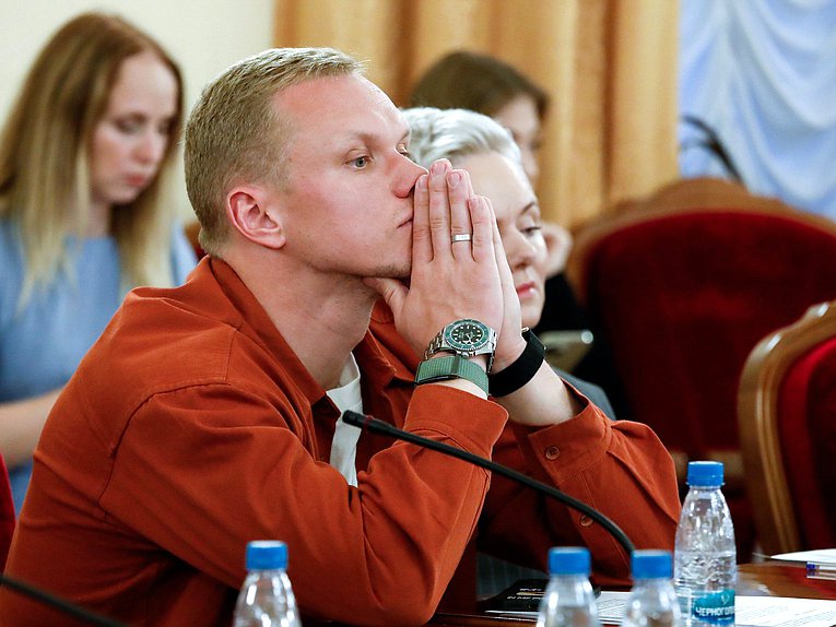 Заседание рабочей группы по превентивной медицине Экспертного совета по вопросам развития здравоохранения в РФ при заместитель Председателя Государственной Думы Владиславе Даванкове