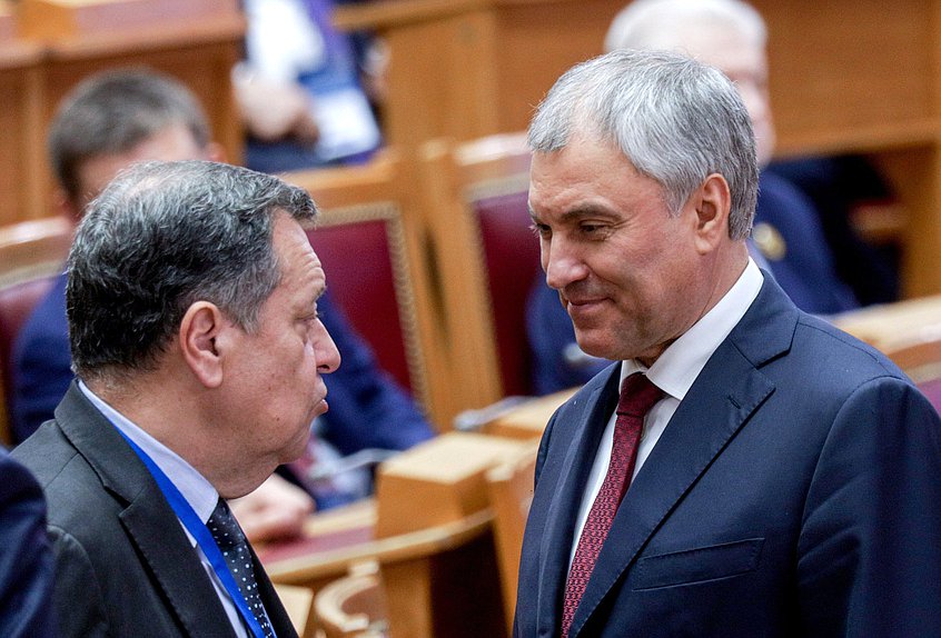 Председатель Государственной Думы Вячеслав Володин и Председатель Комитета по бюджету и налогам Андрей Макаров