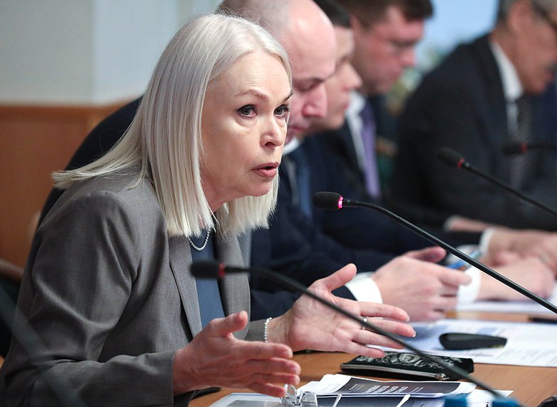 Председатель Комитета по просвещению Ирина Белых