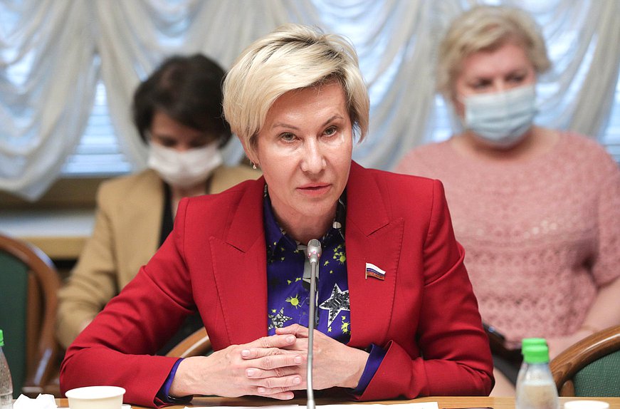 Член Комитета по труду, социальной политике и делам ветеранов Ольга Павлова