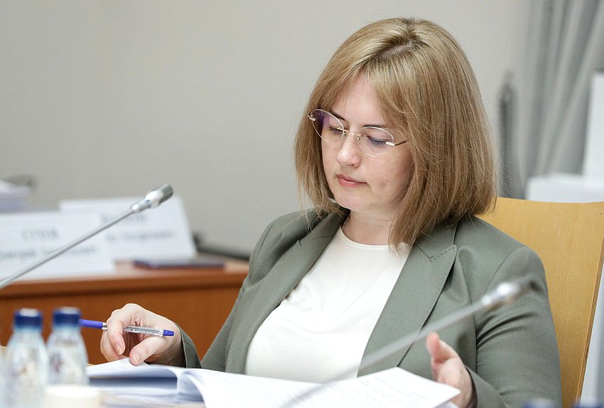 Заседание Комитета по вопросам семьи, женщин и детей