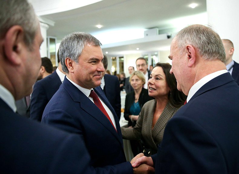 Председатель Государственной Думы Вячеслав Володин и руководитель фракции КПРФ Геннадий Зюганов