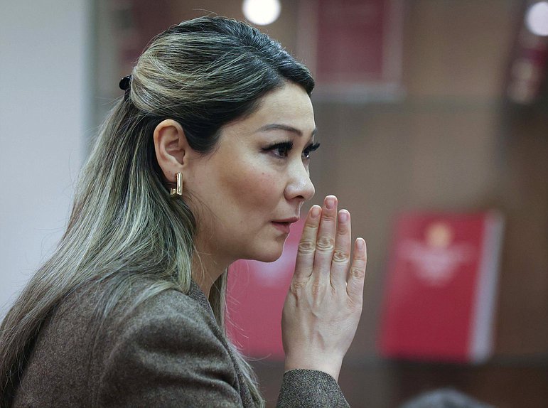 Первый заместитель Председателя Комитета по информационной политике, информационным технологиям и связи Марина Ким