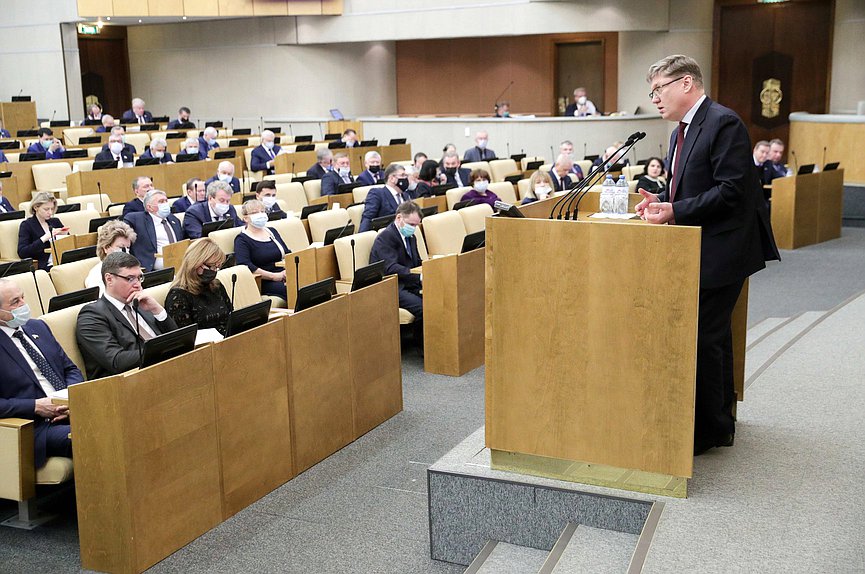 Член Комитета по труду, социальной политике и делам ветеранов Андрей Исаев