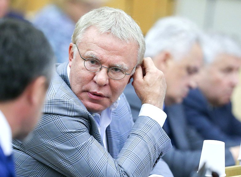 Первый заместитель Председателя Комитета по физической культуре, спорту, туризму и делам молодежи Вячеслав Фетисов
