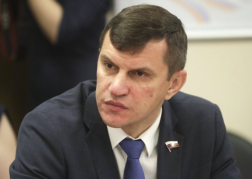 Член Комитета по экономической политике, промышленности, инновационному развитию и предпринимательству Алексей Балыбердин