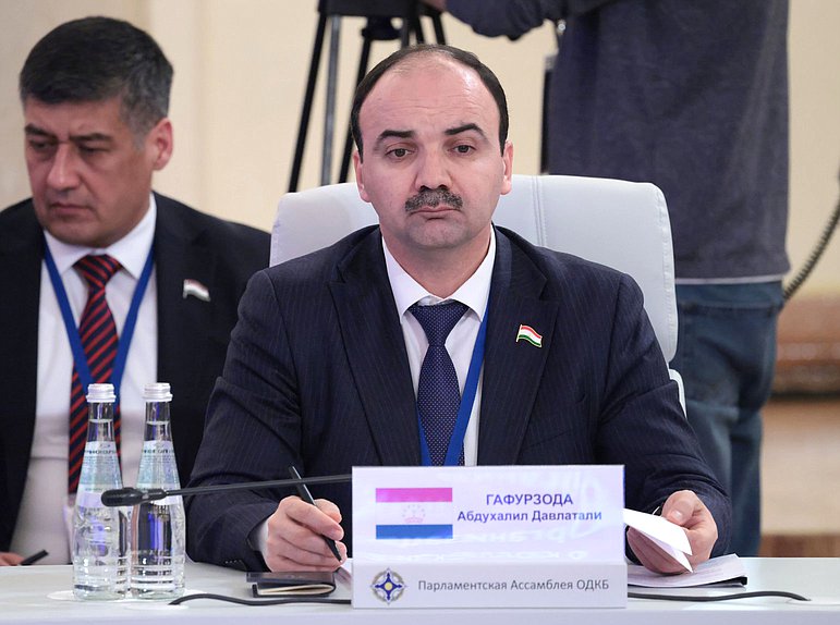 Полномочный представитель Маджлиси Оли Республики Таджикистан в Парламентской Ассамблее ОДКБ Абдухалил Давлатили Гафурзода