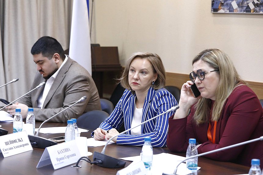 Круглый стол на тему «Сохранение экосистем через устойчивое развитие ООПТ»