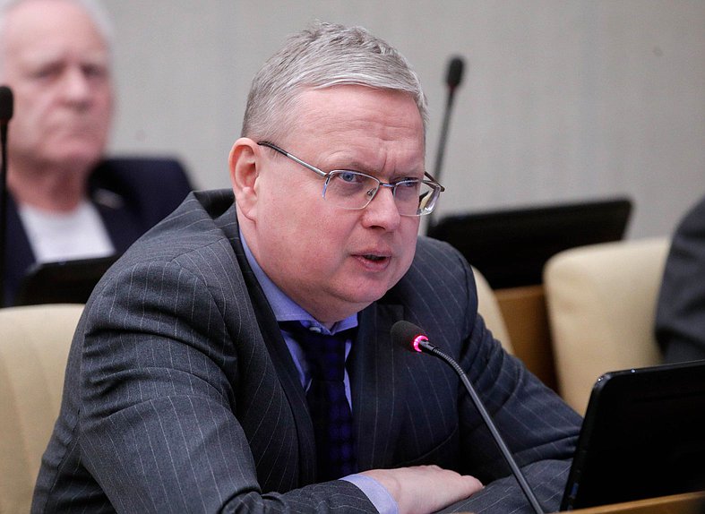 Заместитель Председателя Комитета по экономической политике Михаил Делягин
