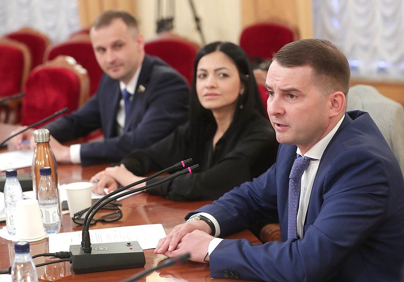 Председатель Комитета по труду, социальной политике и делам ветеранов Ярослав Нилов